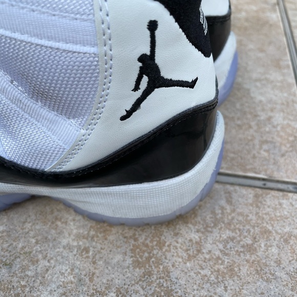 AIR JORDAN 11 RETRO \'CONCORD\' 2018 main image 5